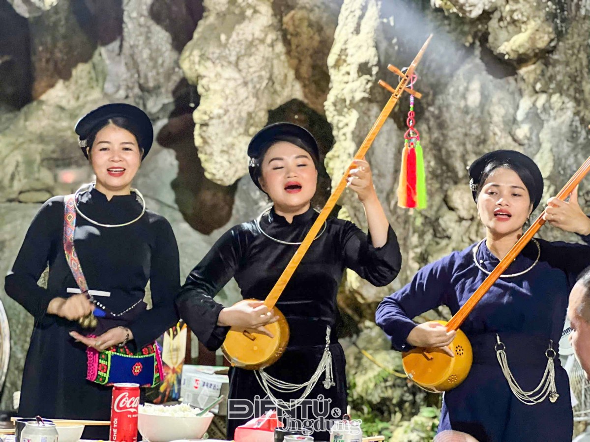 Tạp chí Điện tử và Ứng dụng đến Cao Bằng, hưởng ứng lời kêu gọi chung tay phát triển du lịch