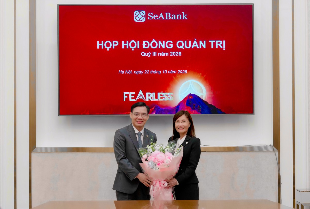 Bà Trần Thị Thanh Thủy được bầu đảm nhiệm vị trí Chủ tịch HĐQT SeABank nhiệm kỳ 2023 - 2028. Bà Trần Thị Thanh Thủy được bầu đảm nhiệm vị trí Chủ tịch HĐQT SeABank nhiệm kỳ 2023 - 2028.