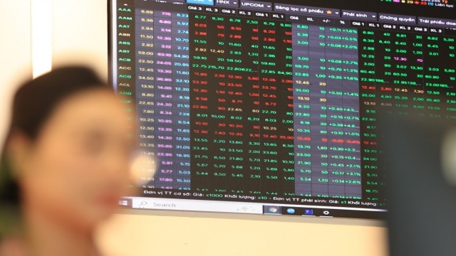 Nhận định chứng khoán 28/10: VN-Index có thể tiếp tục giằng co