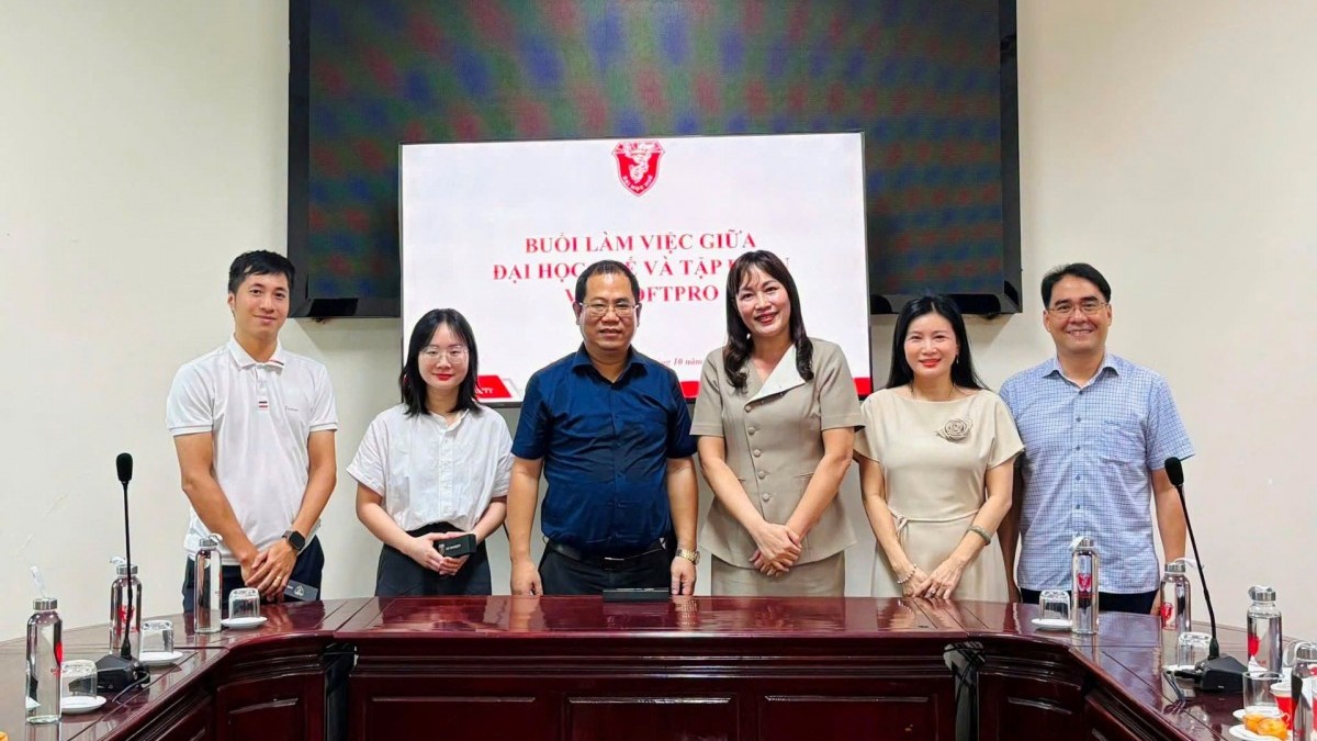 Tập đoàn Vietsoftpro và Đại học Huế thúc đẩy hợp tác phát triển văn hóa số, công nghiệp văn hóa