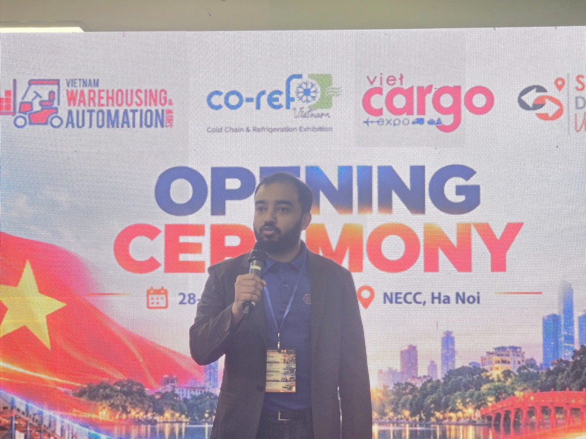 Ông Prashant Narain - Giám đốc Chiến lược và Kinh doanh Connect Exposition Asia phát biểu tại lễ khai mạc triển lãm.
