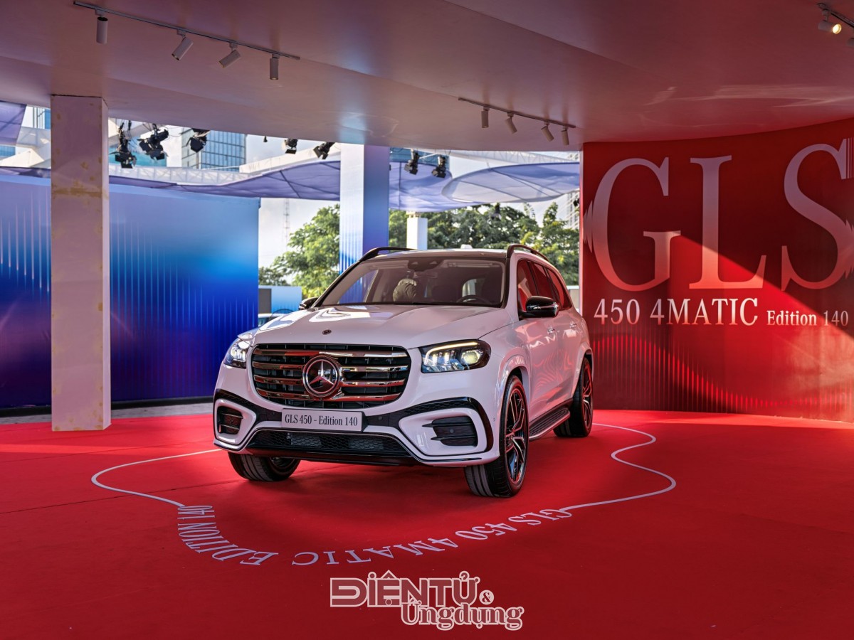 “The Icons, Electrified” của Mercedes-Benz