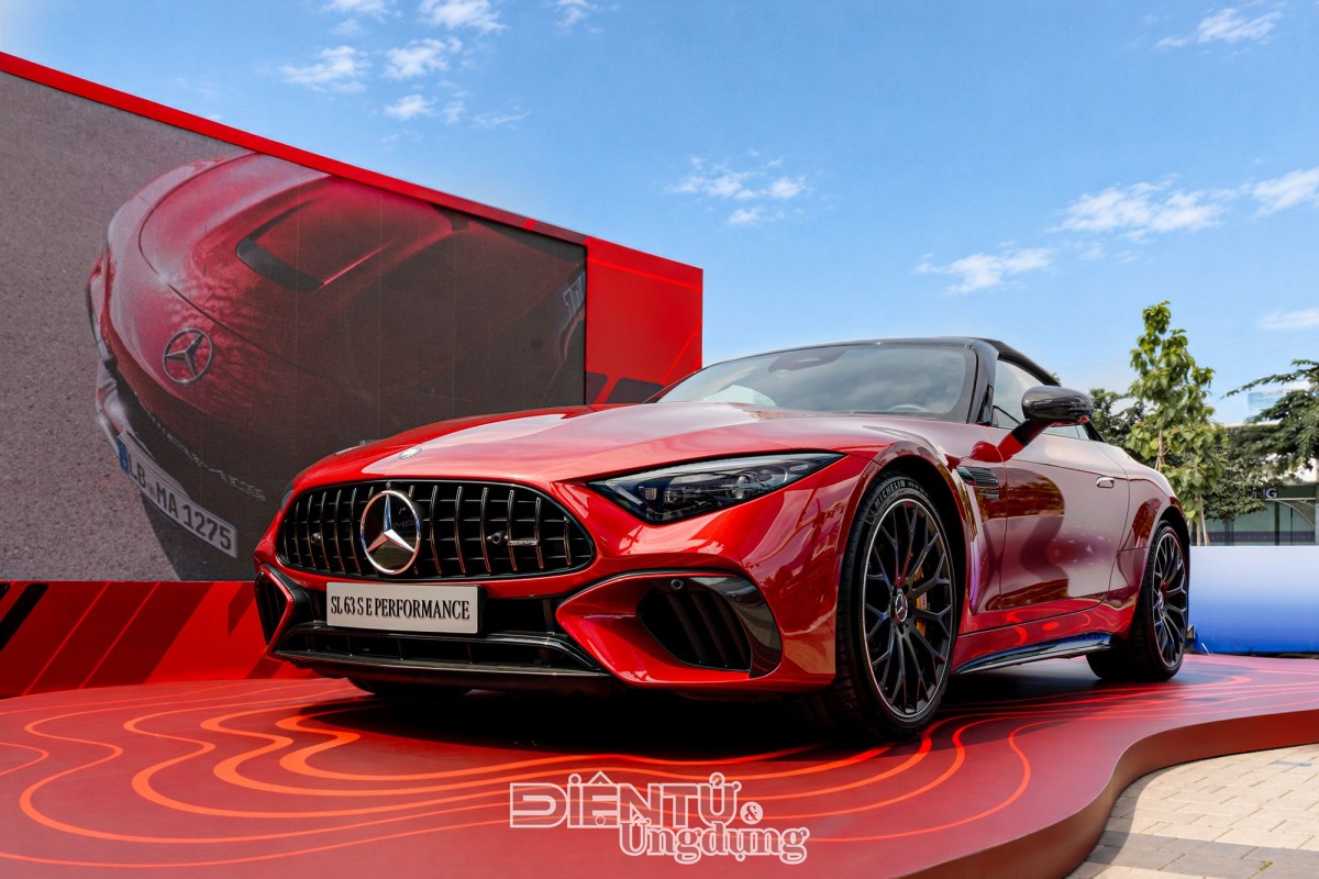 “The Icons, Electrified” của Mercedes-Benz