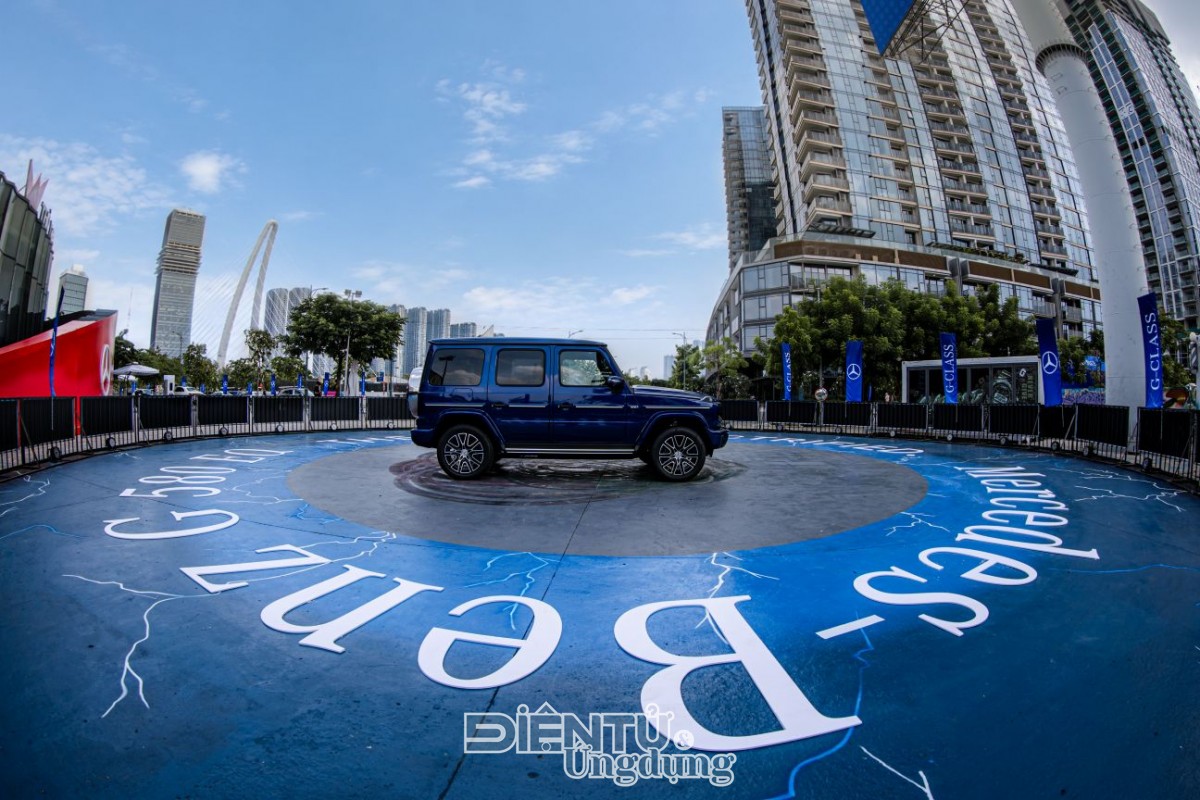 “The Icons, Electrified” của Mercedes-Benz