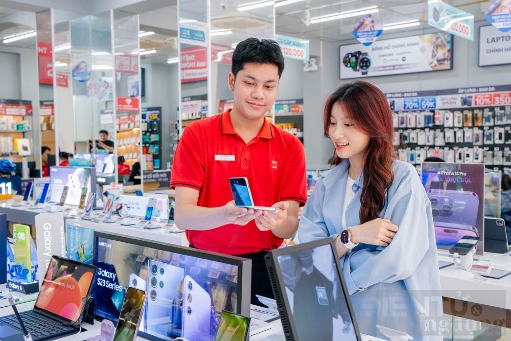 1500 khach hang nhan galaxy z fold 5 va z flip 5 tai cellphones 1500 khach hang nhan galaxy z fold 5 va z flip 5 tai cellphones