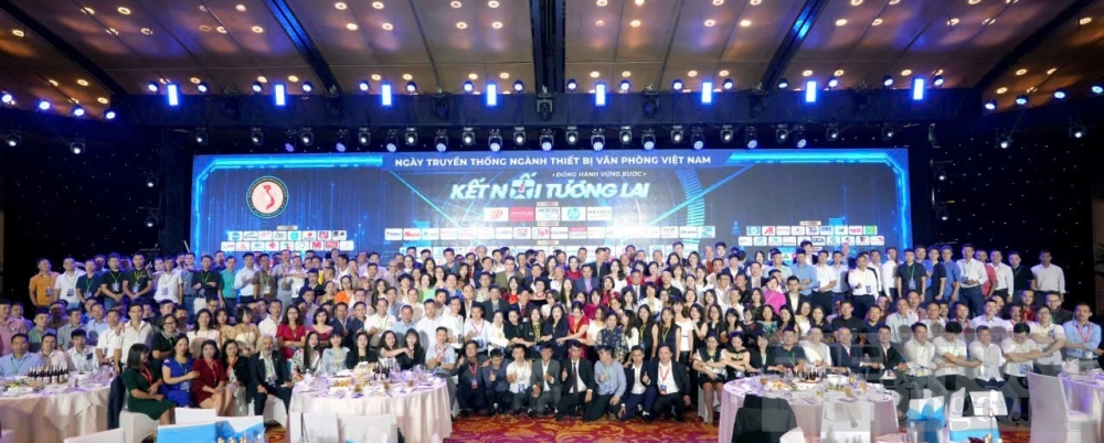 400 doanh nghiep tham du ngay truyen thong nganh thiet bi van phong viet nam