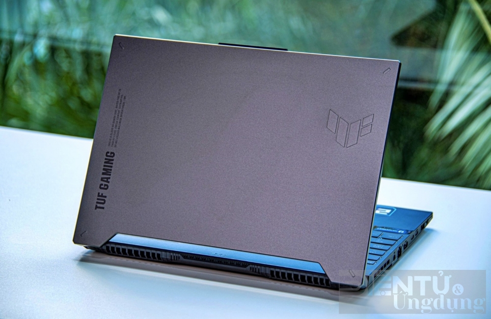 asus rog 2023 co gi