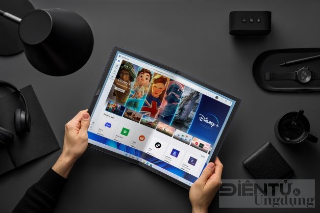 asus zenbook 17 fold oled ux9702 laptop man hinh gap nho gon nhat the gioi