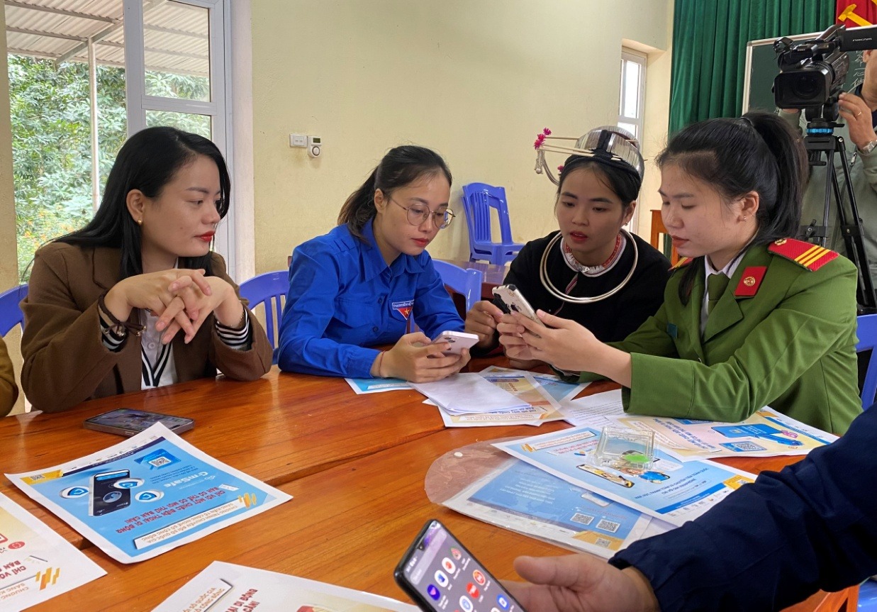 bac kan day manh chuyen doi so nang cao chi so canh tranh nam 2025