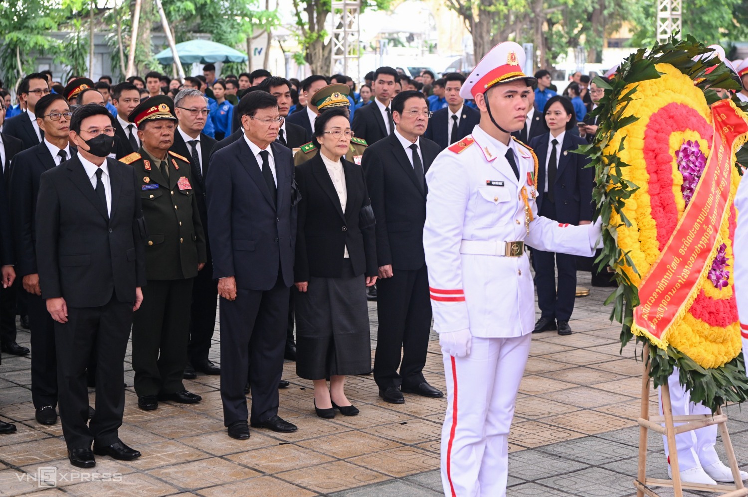 ban be quoc te vieng tong bi thu nguyen phu trong