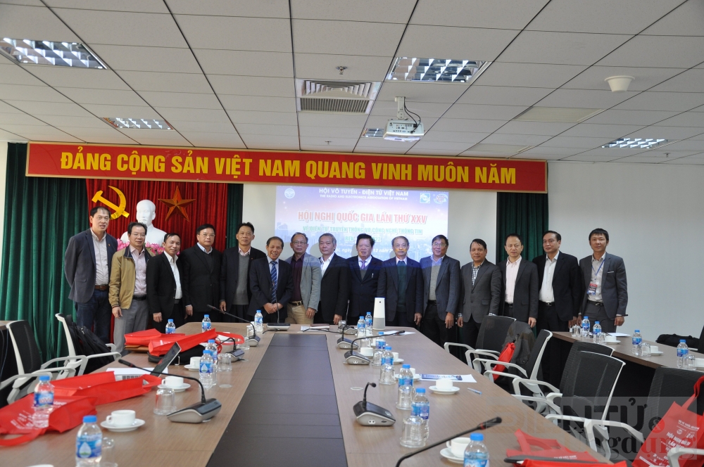 ban chap hanh hoi rev thong nhat thoi diem to chuc dai hoi viii
