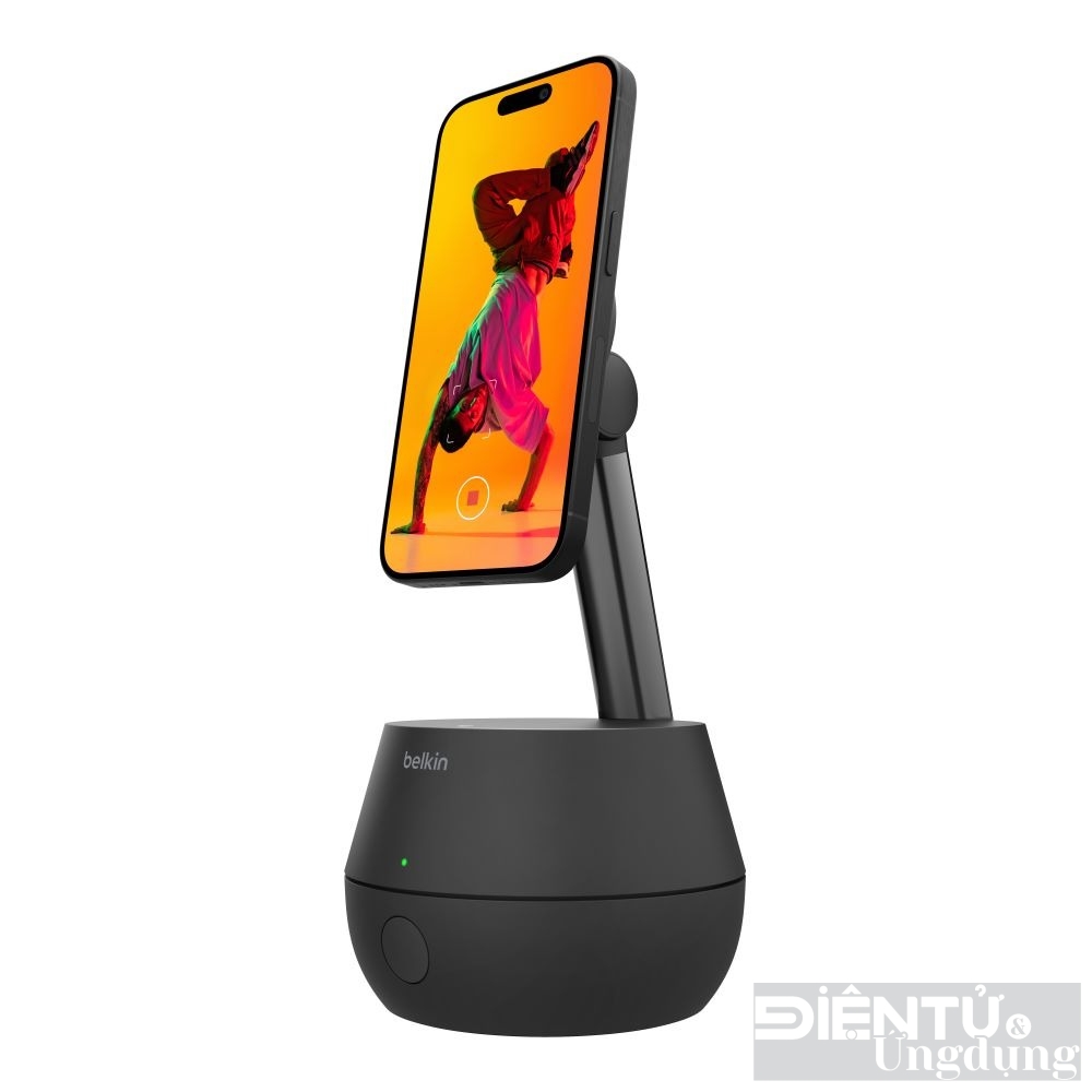 belkin ra mat auto tracking stand pro va cac sa n pha m sac chua n qi2