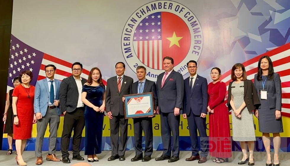 bidv metlife dat giai thuong amcham csr award lan thu 9 lien tiep