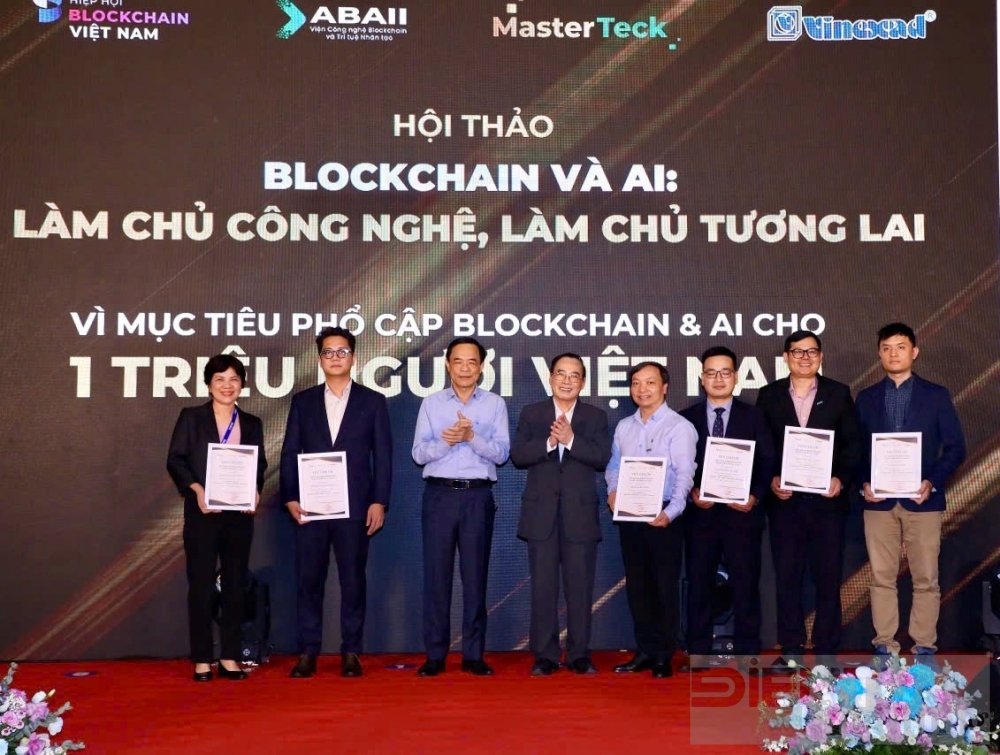 blockchain va ai lam chu cong nghe lam chu tuong lai