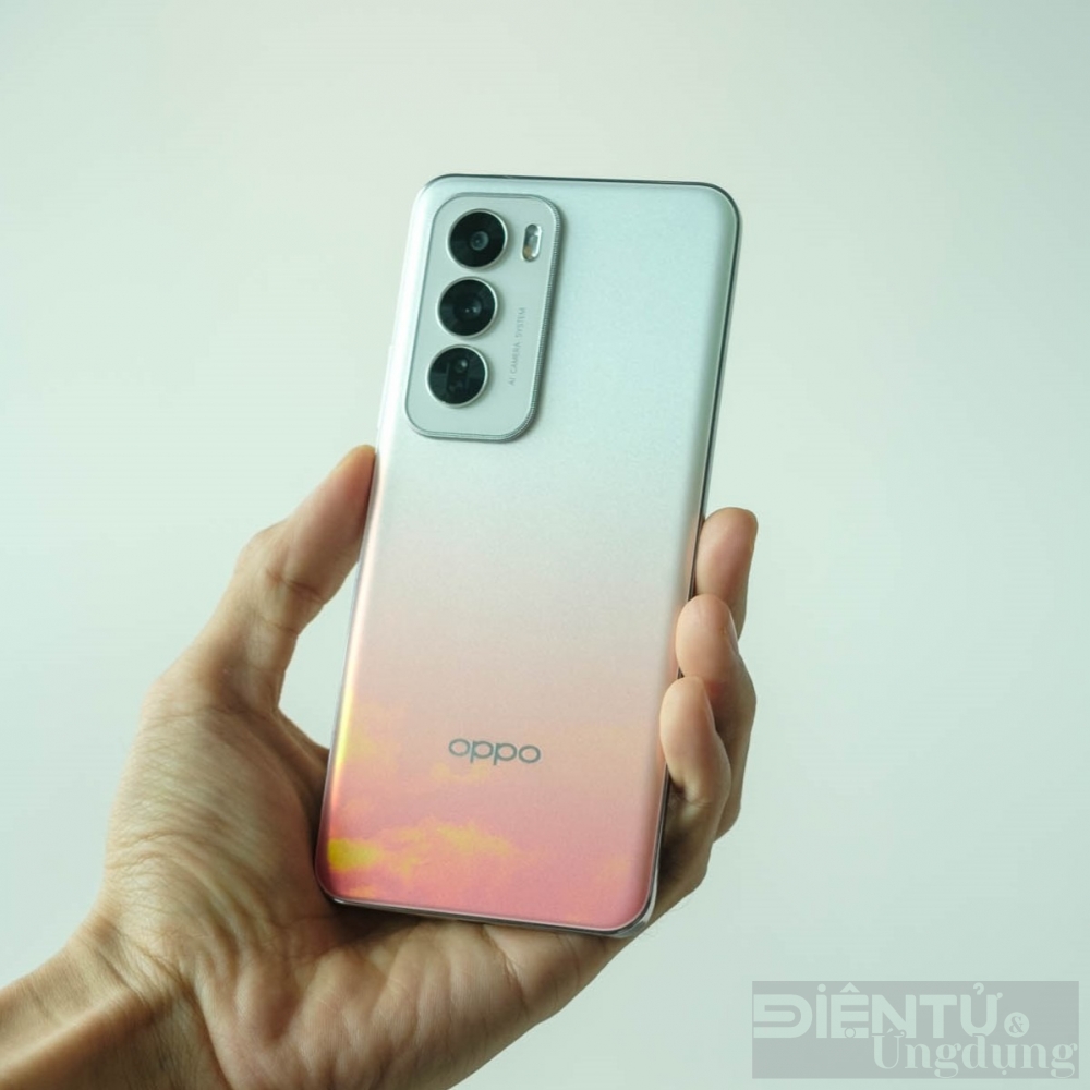 can canh oppo reno12 series