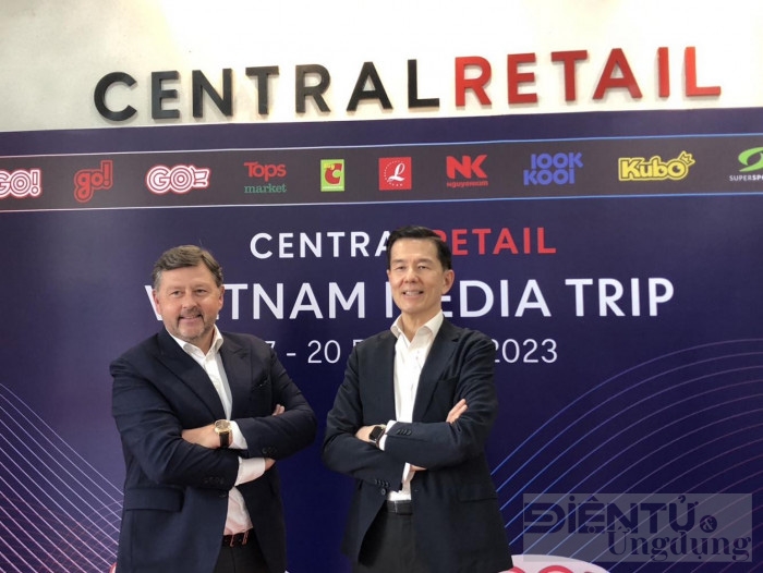 central retail rot them von trang bi them cong nghe