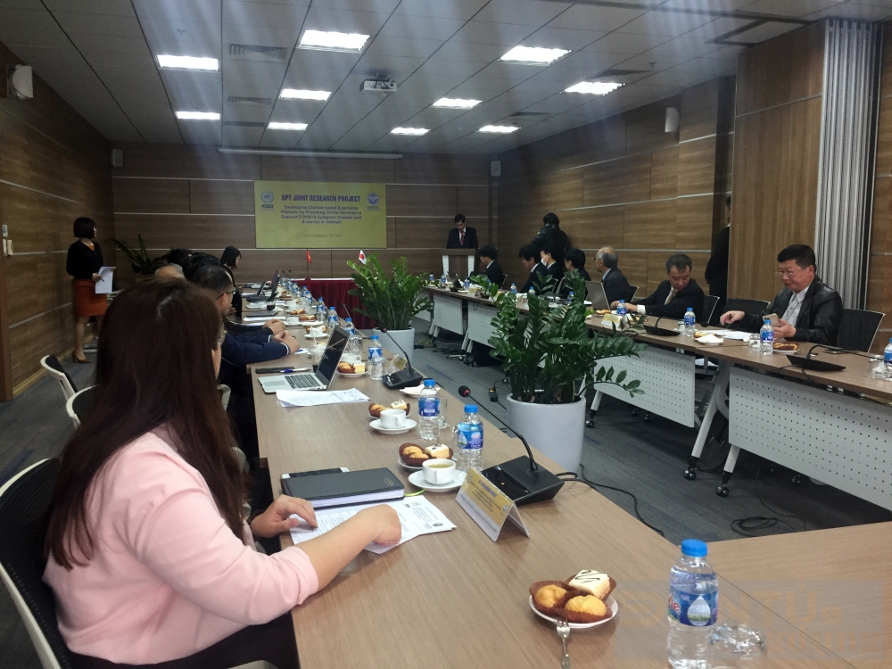 chatbot cong nghe khang dinh vai tro trong kiem tra trieu chung covid 19 tai viet nam