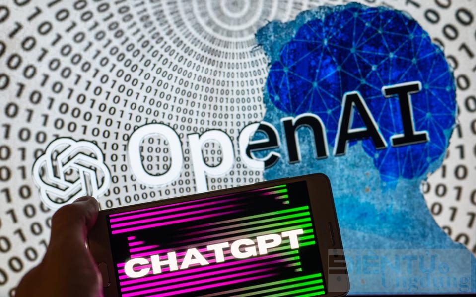 ChatGPT chỉ là công cụ hỗ trợ chứ không thay thế con người