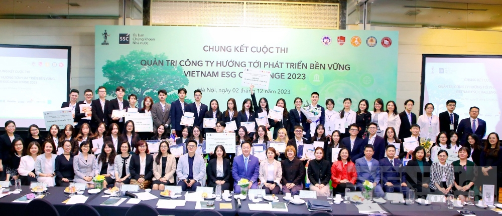 chung ket cuoc thi quan tri cong ty huong toi phat trien ben vung esg challenge 2023