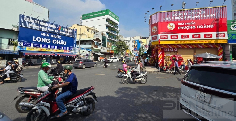 chuoi nha thuoc phuong hoang se la doi thu dang gom cua nha thuoc long chau