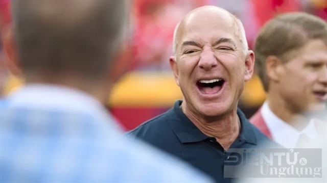co phieu amazon len gia ty phu bezos dut tui 85 ty usd