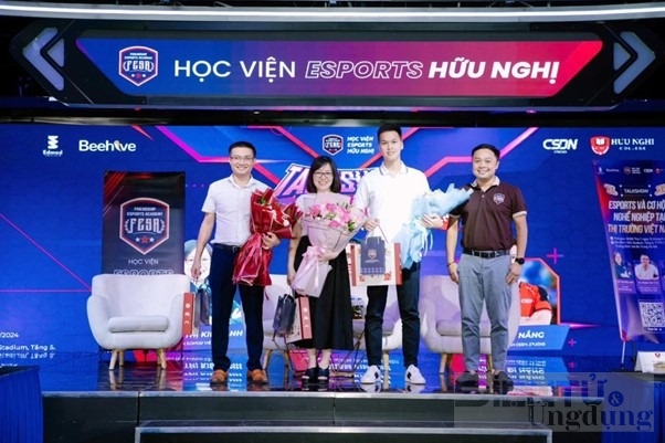 cung fesa mo ra canh cua nghe nghiep trieu do voi esports