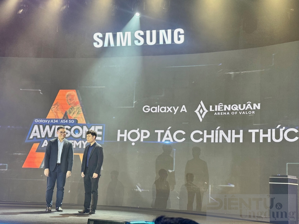 cung samsung galaxy a series tro lai dau truong awesome academy mua 2