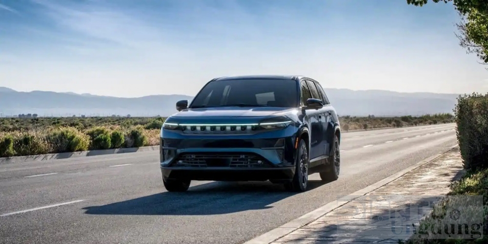 cuoc choi moi cua jeep renegade xe dien duoi 25000 usd hua hen gay bao