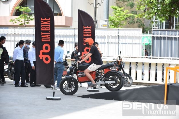 dat bike ra mat weaver
