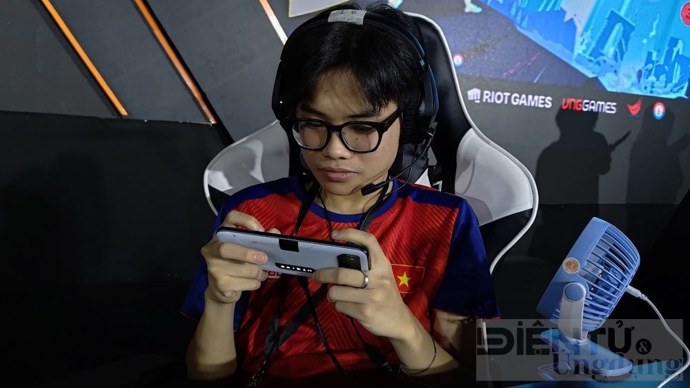 diem mat nhung thiet bi asus rog co mat tai sea games 32