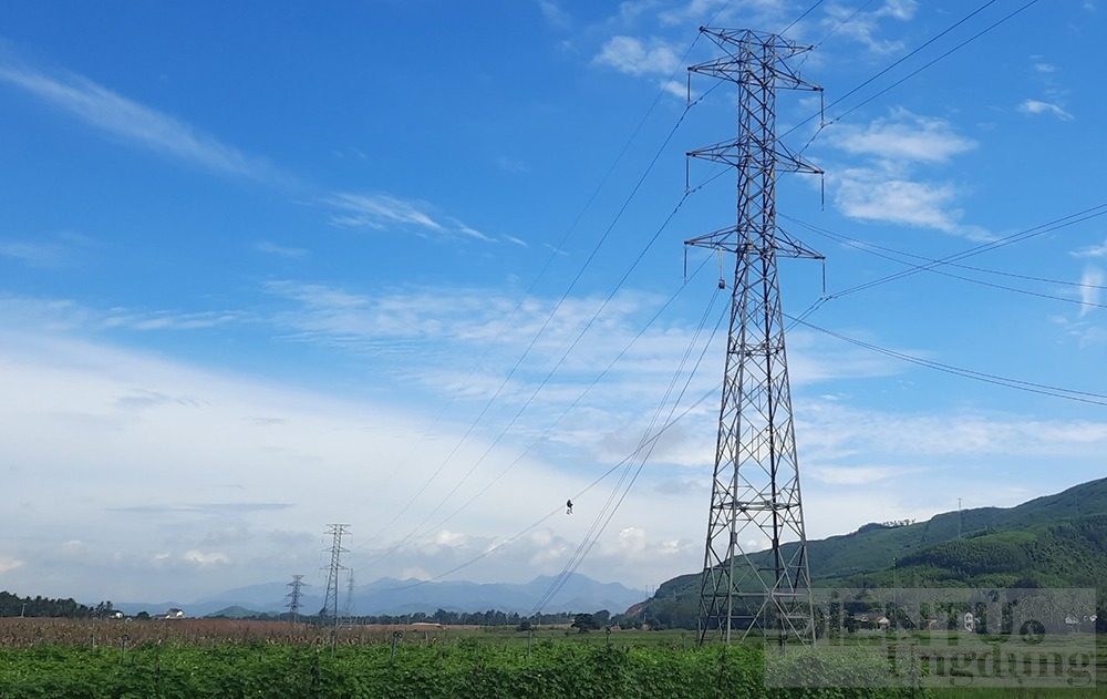 dong dien cong trinh truyen tai quan trong tang cuong dam bao dien cho tinh quang ngai