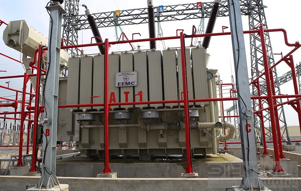 dong dien tram bien ap 220kv pho cao tang cuong dam bao dien cho hung yen hai duong