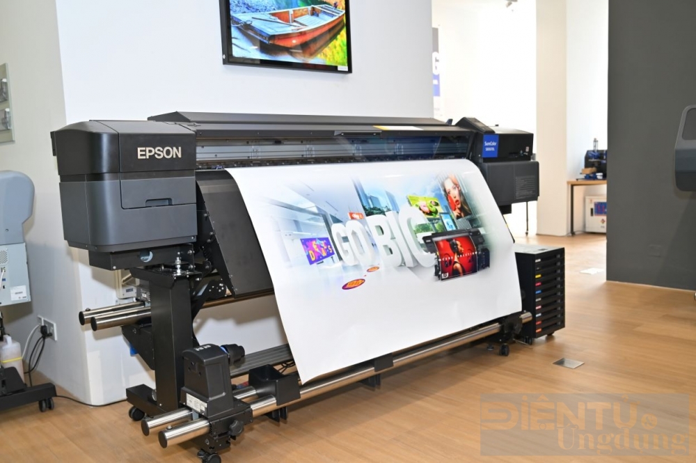 epson ra mat trung tam giai phap va van phong moi