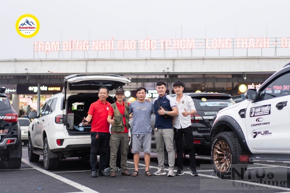 ford everest platinum 2024 ngoi sao sang tai bigoff fe hue 2024