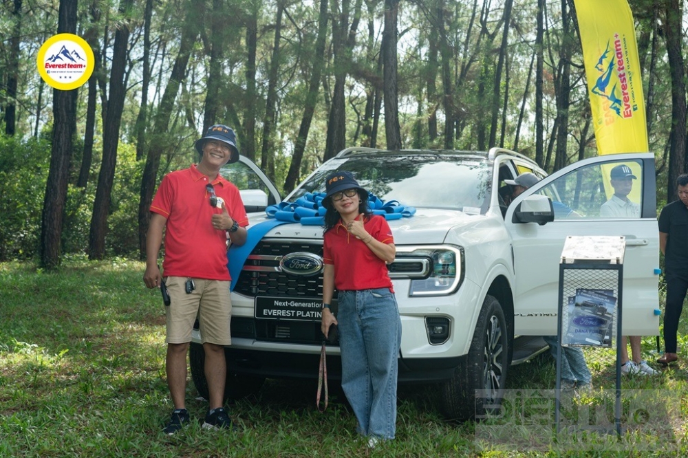 ford everest platinum 2024 ngoi sao sang tai bigoff fe hue 2024