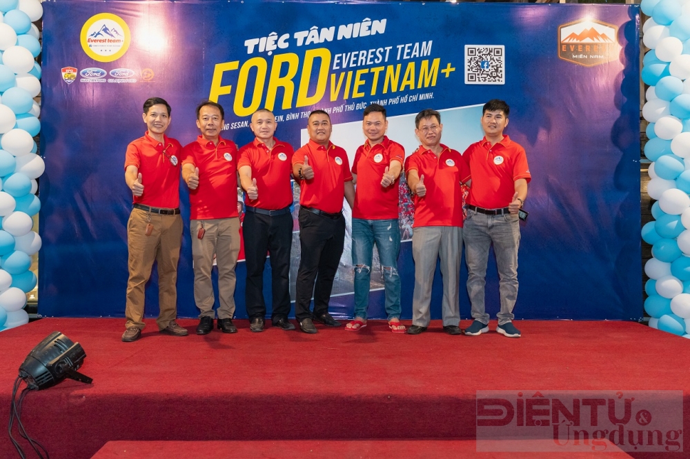 ford everest team vietnam mie n nam nhung con nguoi cua hanh dong