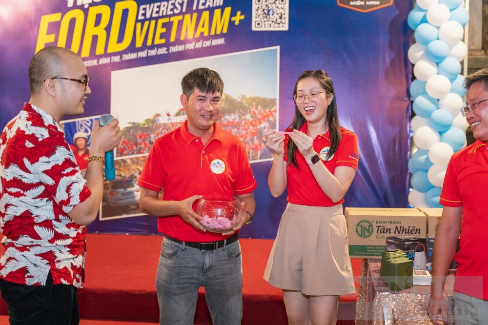 ford everest team vietnam mie n nam nhung con nguoi cua hanh dong