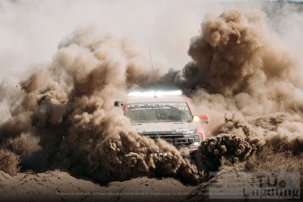 ford ranger raptor san sang chinh phuc giai dua baja 1000