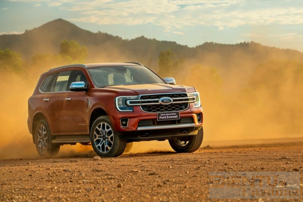 ford viet nam trieu hoi hang loat xe everest va explorer nhap khau