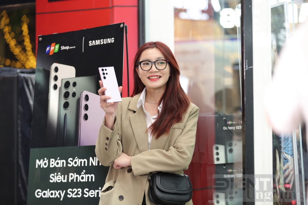 fpt shop gia tang co hoi cho khach mua galaxy s23 series