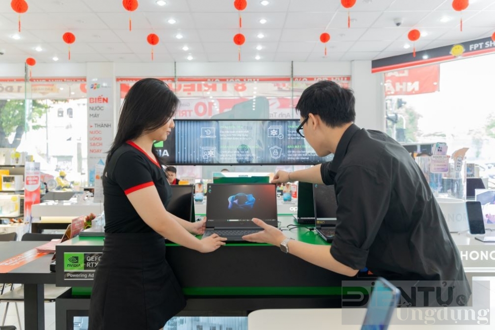 fpt shop khai truong cua hang trai nghiem laptop ai tai tp hcm va ha noi