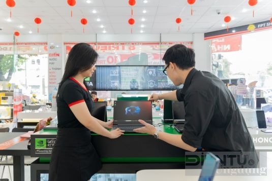 FPT Shop khai trương cửa hàng trải nghiệm laptop AI tại Tp HCM và Hà Nội