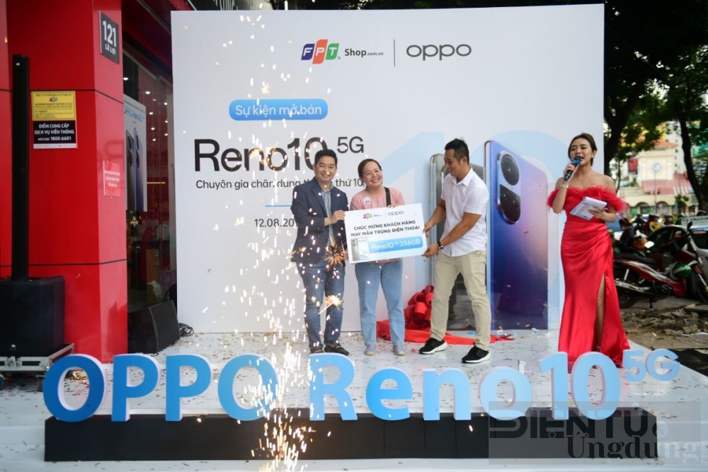 fpt shop mo ban gan 2000 don hang oppo reno10 5g 256gb