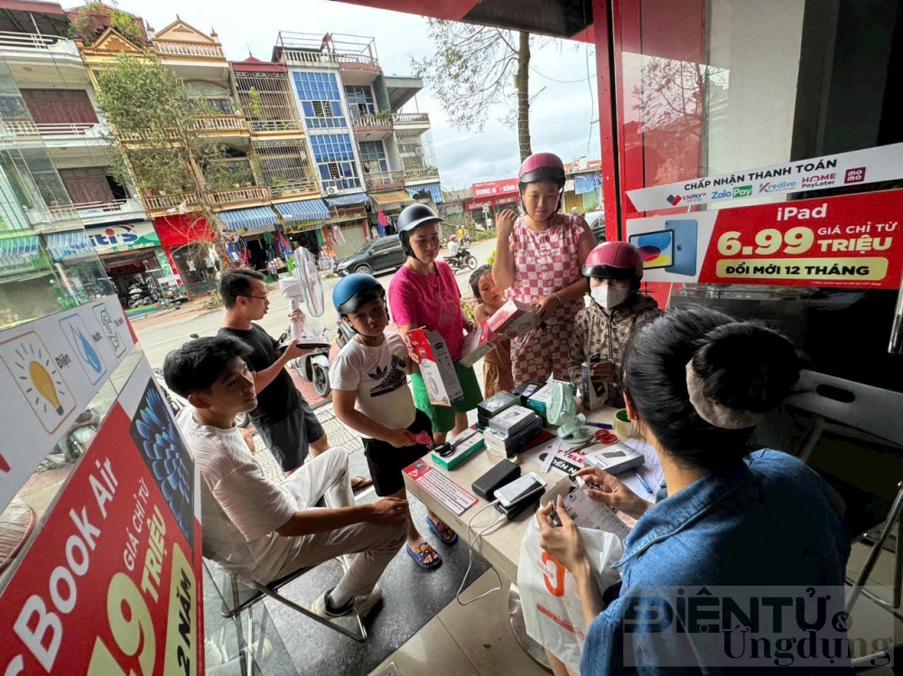 fpt shop tro thanh diem sac mien phi cho nguoi dan vung bao yagi