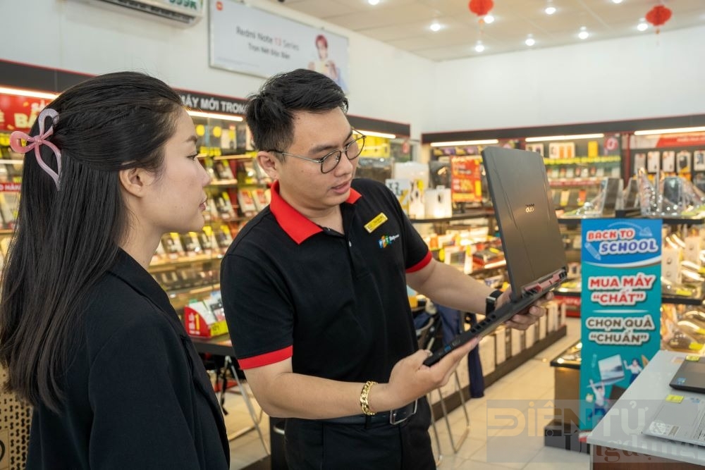 fpt shop uu dai dac quyen cho giao vien khi mua laptop