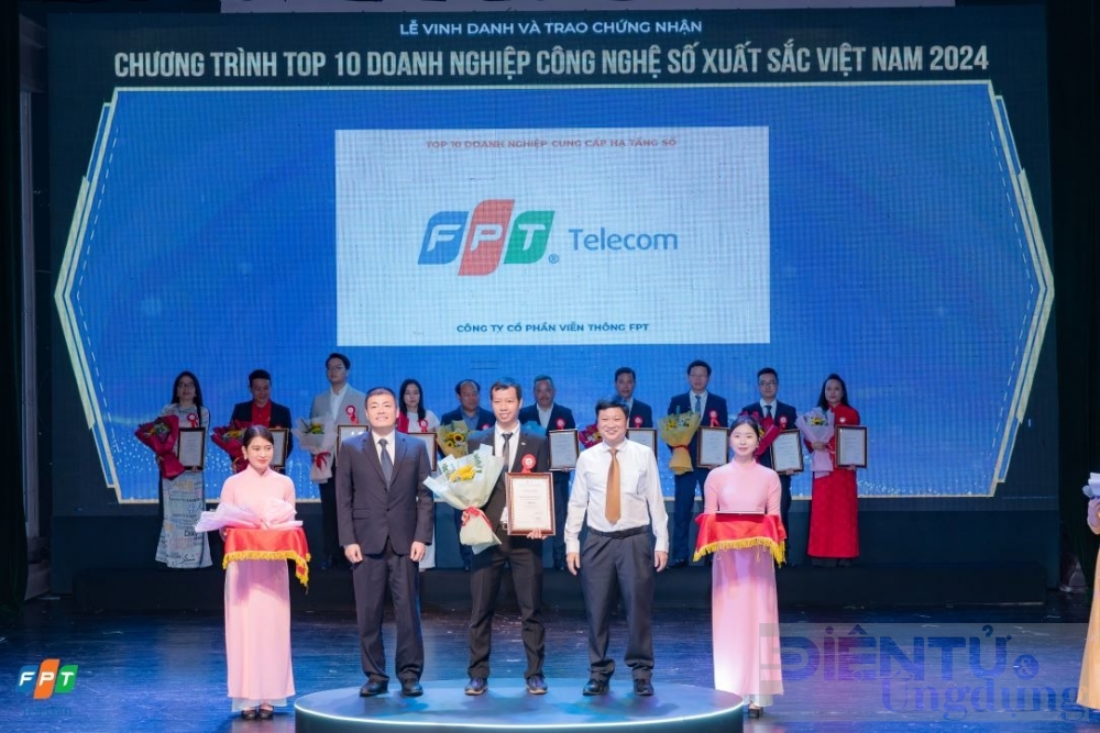 fpt telecom lot top 10 doanh nghiep cong nghe so xuat sac viet nam 2024