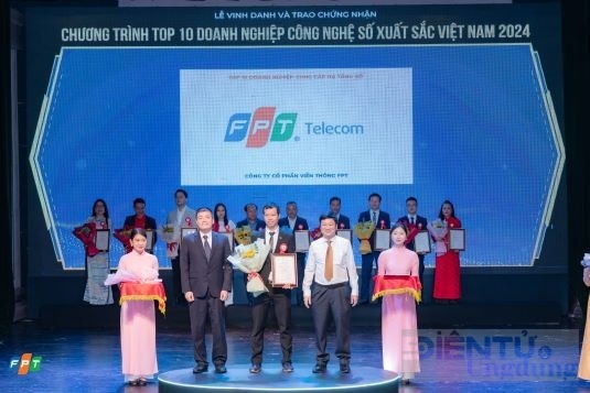 FPT Telecom lọt Top 10 doanh nghiệp công nghệ số xuất sắc Việt Nam 2024