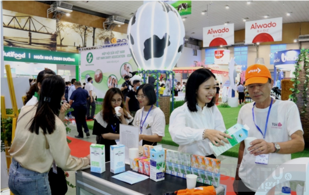Gần 200 gian hàng tham gia triển lãm quốc tế ngành sữa lần thứ 4
