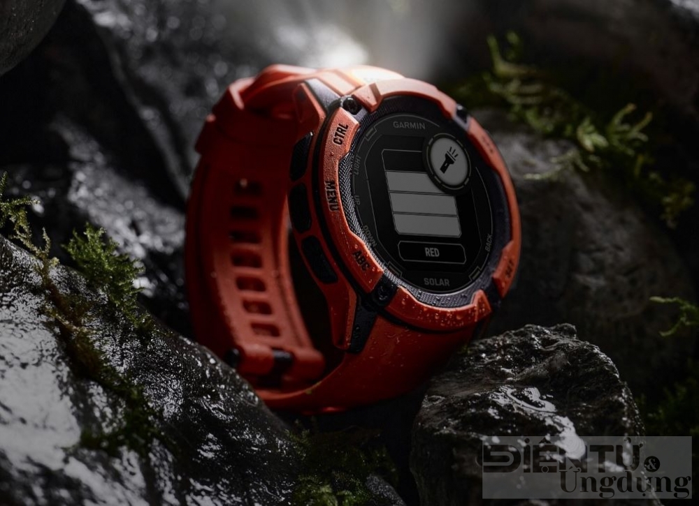 garmin trinh lang bo doi instinct 2x solar moi