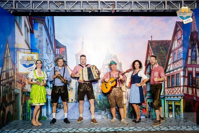 gba oktoberfest le hoi bia lon nhat dong nam a tro lai viet nam